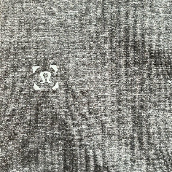 Lulu Lemon Tech T - Picture 1 of 3